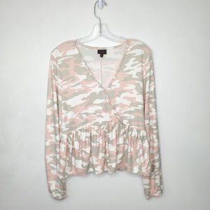 MOD Lusive Soft Pink Gray White Camo V-Neck Knit Top, XL